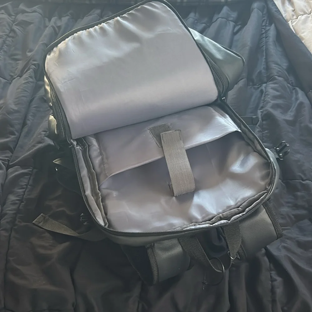 Black Traveller’s Choice Backpack